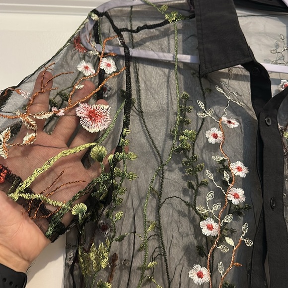 MANFINITY Black Sheer Top with Floral Embroidery - Picture 6 of 8